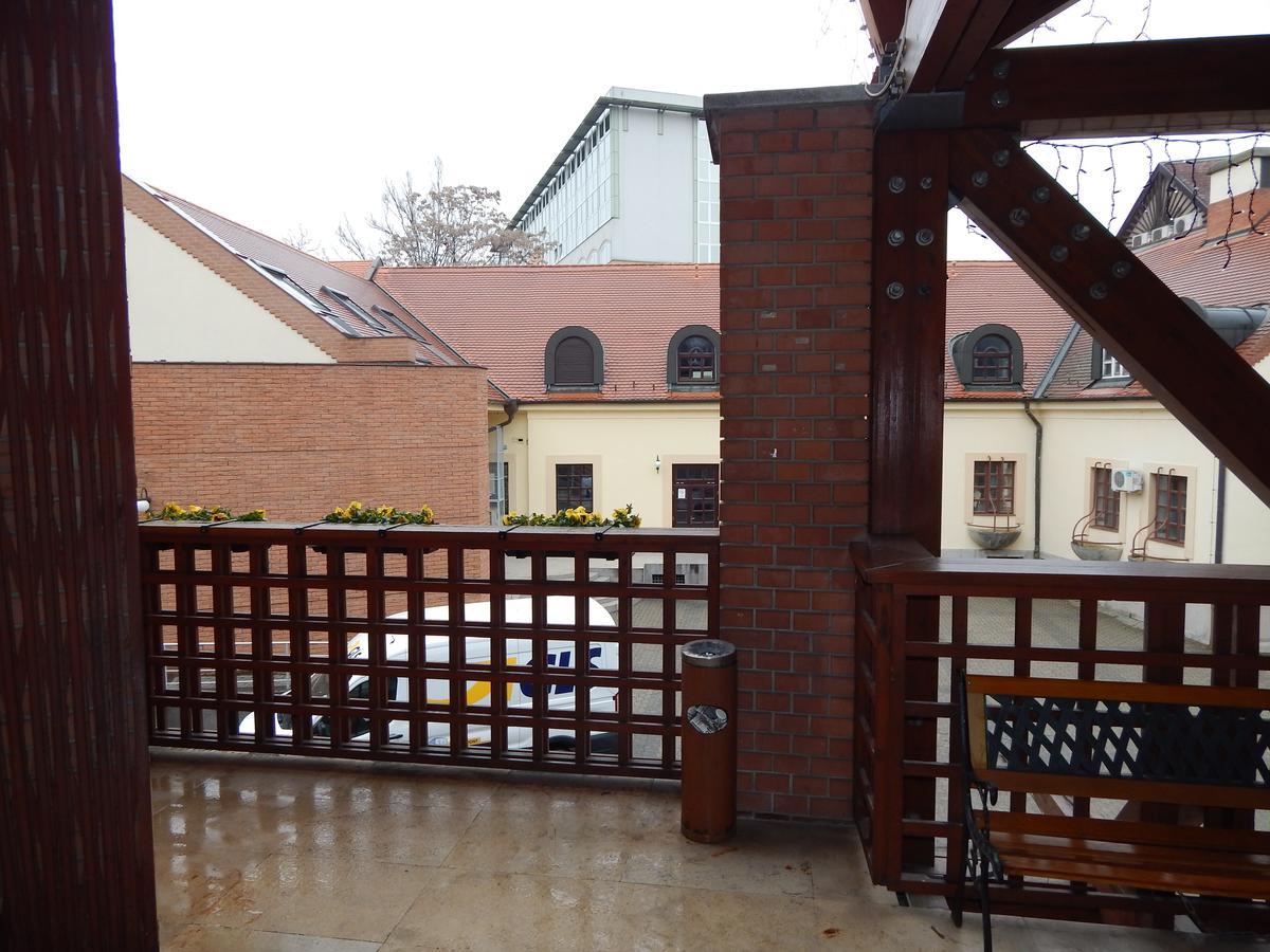 Kalvin Vendegszobak Debrecen Eksteriør billede